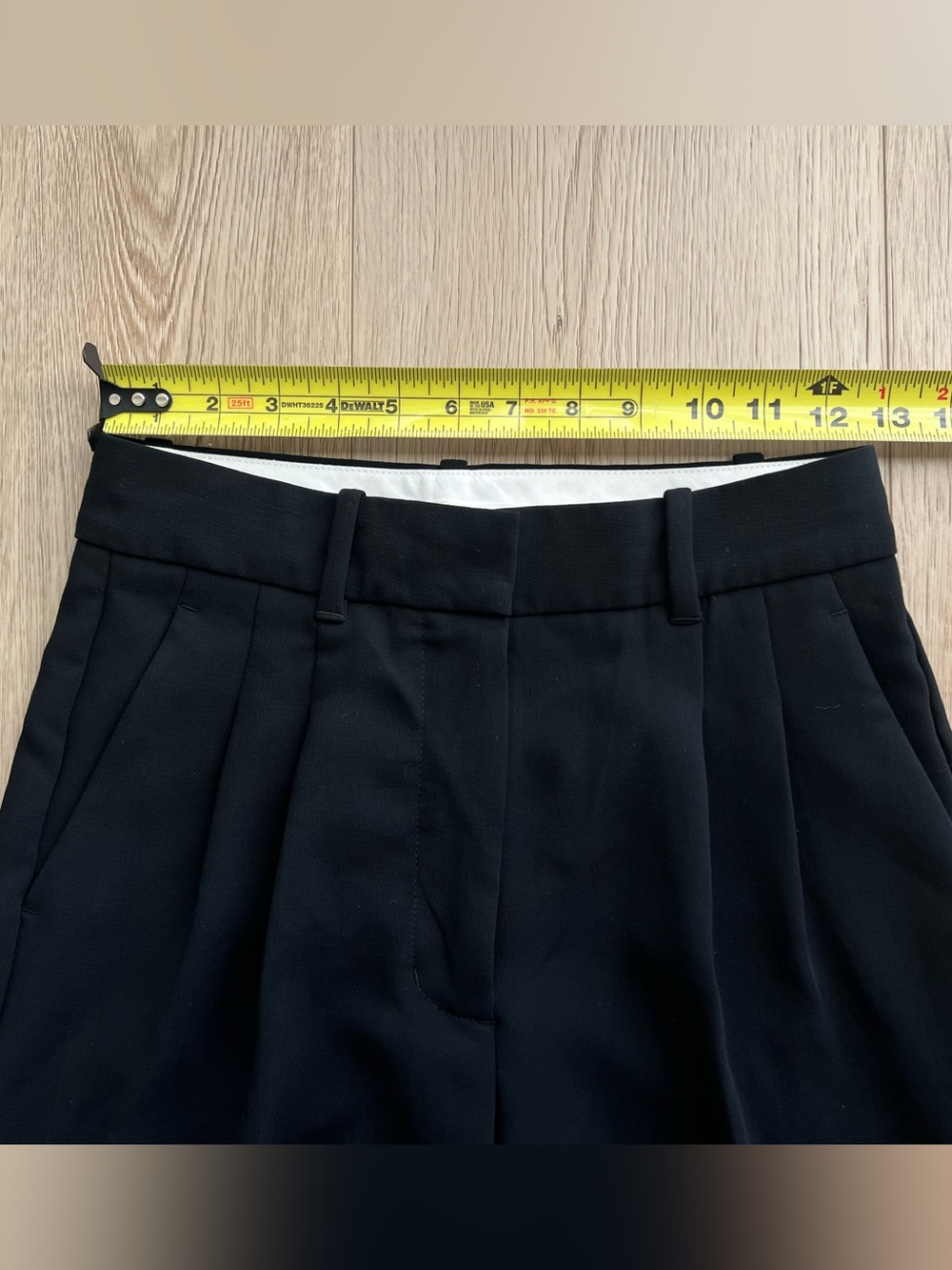 NWOTS Aritzia The Effortless Pant™ Curve-Fit - Crepette™ Sz 2 Black - Picture 7 of 13